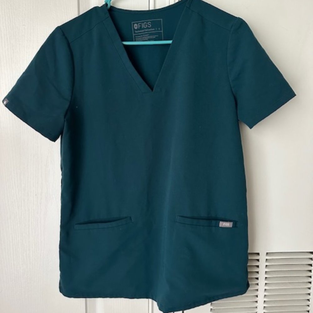 Figs Forest Green Casma Scrub Top
